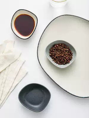 Instant small saucer Flavored saucer Dipping sauce Spit bone seasoning Soy sauce sauce Household ceramic pepper seasoning Vinegar saucer