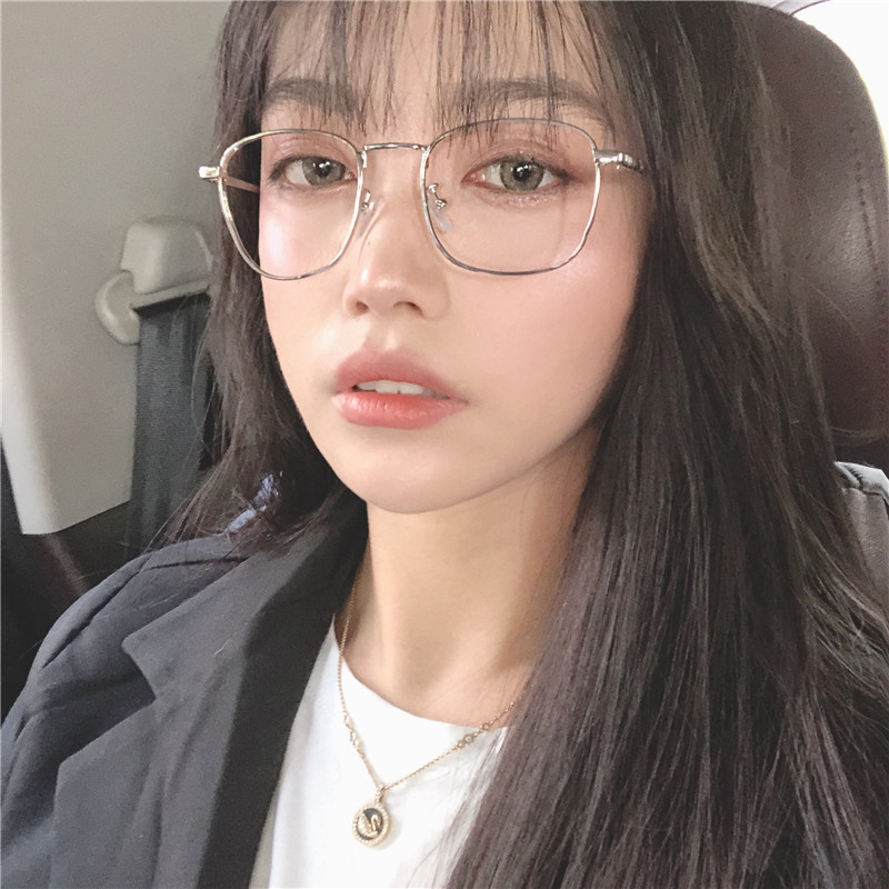 Internet Red Eye Frames Women Ins Retro Art & Literature Korean Version Radiation Protection Anti-Blue Light Vegan metal nearsighted man