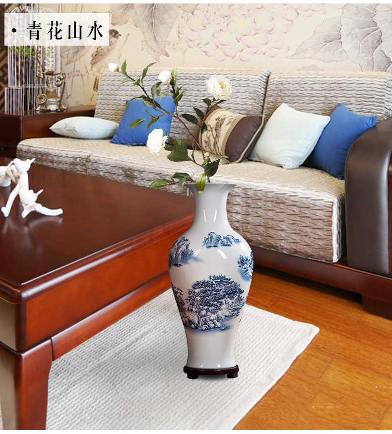 Jingdezhen ceramic vase furnishing articles sitting room ground dry flower simulation flowers, flower creative jewelry blue and white porcelain bottle