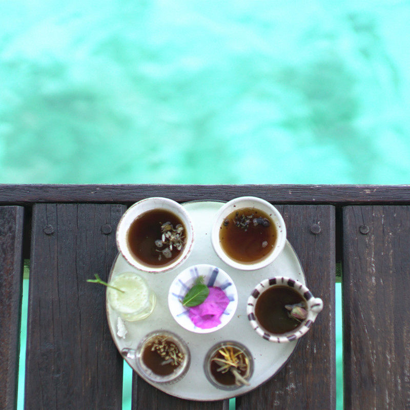 I rub it, I rub it, I rub it~~~ Tender Big Feet Thai Foot Cleansing Lotion Herbal SPA Set