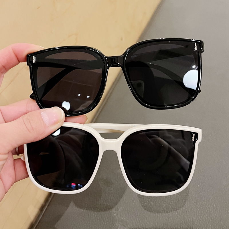 Children Fashion Tide Glasses Boy Girl Girl Sunglasses Personality Big Box Male baby Anti-UV sunglasses photo-Taobao