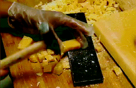 24895471cceedf4b81ad8b32b7440cb2 (1).gif