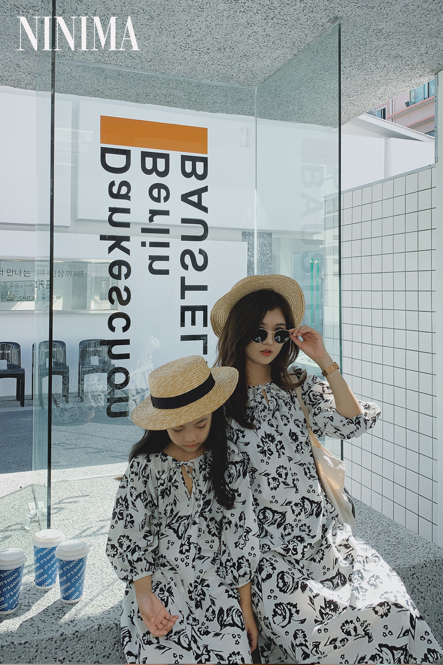 Niney Mother dress summer holiday black and white flowers long pure cotton large cotton dress parent-child dress can wear