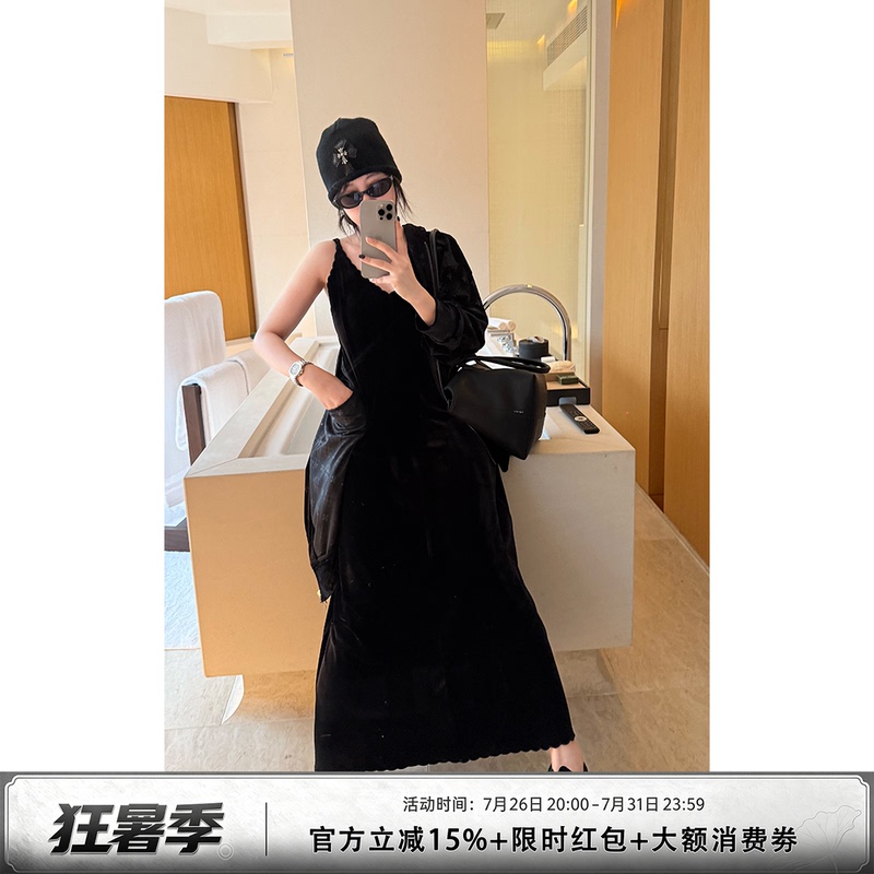 Shen Qiuqiu La Calla Embroidered Lace V-Neck Velvet Dress Oy-Mz5694 Shen Qiuqiu La Calla Embroidered Lace V-Neck Velvet Dress Oy-Mz5694