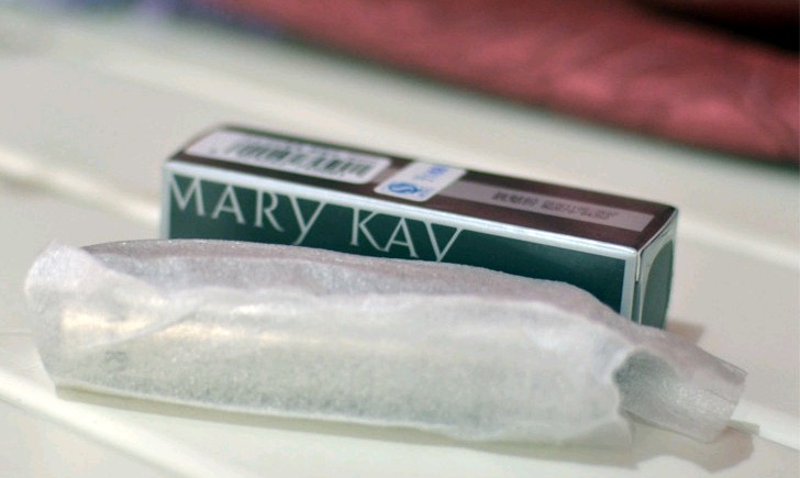 Mary Kay son môi streamer màu son dưỡng ẩm cửa hàng mỹ phẩm đích thực không có cửa hàng chính thức nào - Son môi son merzy vỏ xanh bảng màu