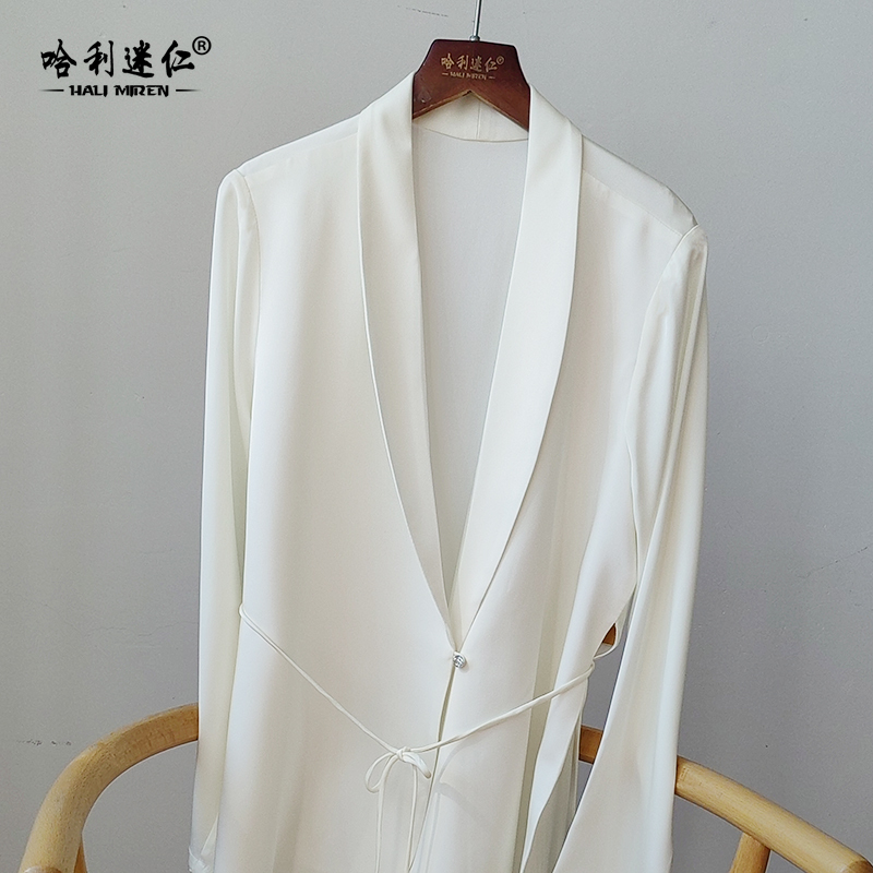Heavyweight 30mm Crepe 100% Mulberry Silk High-End Goddess Style Slit Blazer Women's Casual Suit Heavyweight 30mm Crepe 100% Mulberry Silk High-End Goddess Style Slit Blazer Women's Casual Suit