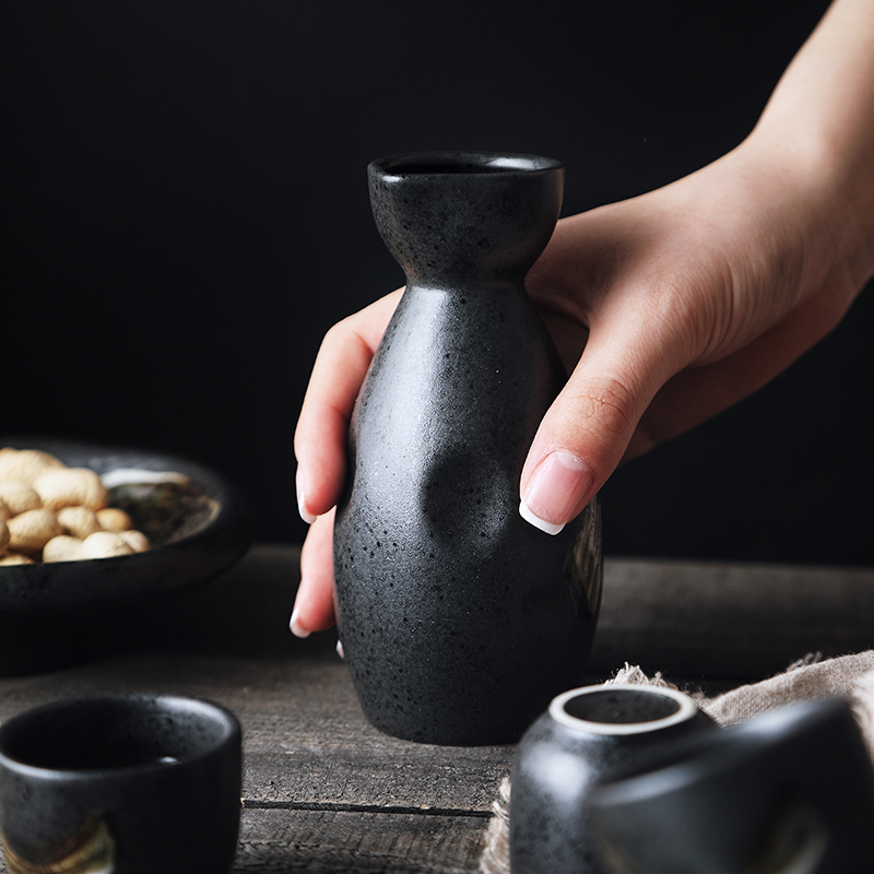 Tao soft Japanese hand - made ceramic liquor wine suits for spilled a small handleless wine cup points clearer small glass decanters creative 1 pot of 4 cups