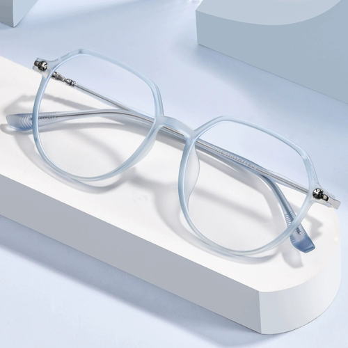 Super Light может быть оснащен почти -визуальными очками, женскими анти -легочными анти -радиационными сопротивлением.