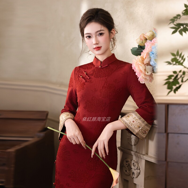 New Chinese-Style Engagement Red Cheongsam for Women, Long-Sleeved 2026 New Model, Toast Dress, High-End Elegant Dress for Homecoming
