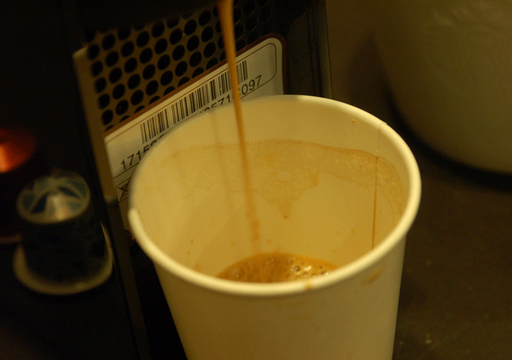máy pha cà phê drip Đức nhập khẩu máy pha cà phê Nespresso Essenza Nestle mới C30 hai năm bảo hành - Máy pha cà phê máy pha cafe espresso