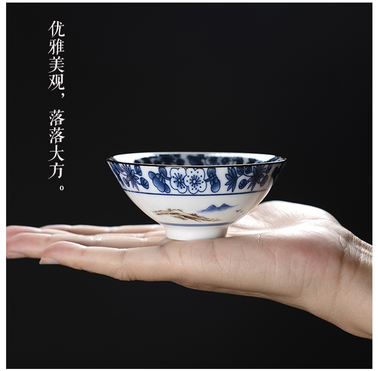 Color ceramic cups kung fu tea sets sample tea cup at upstream of blue and white porcelain cup tea bowl, single glass box