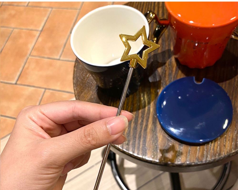 Light small European - style key-2 luxury key-2 luxury constellation ceramic cup golden ultimately responds a cup of big capacity with cover the dormitory office keller