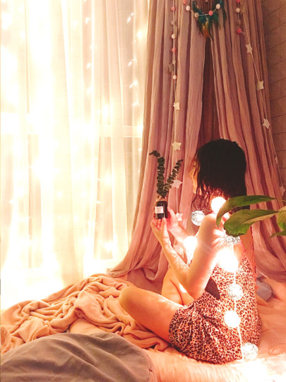 Curtain lights, waterfall lights, small colored lights, flashing lights, string lights, stars, New Year, Spring Festival, Christmas decoration, atmosphere light strips