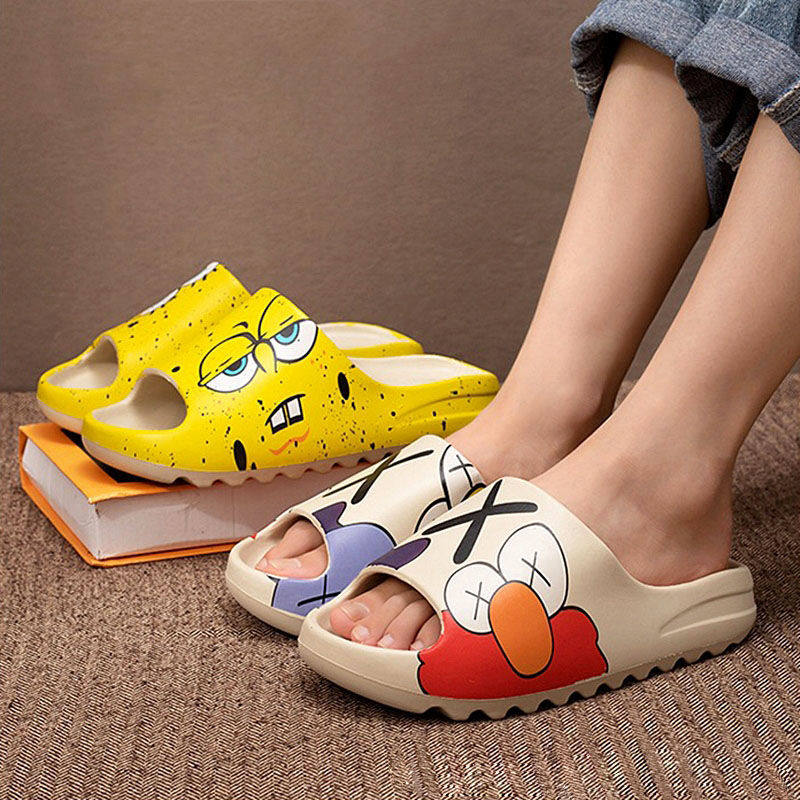 Slippers female trend couples home drag fashion outside wear thick bottom slippers students 2021 new ins net red sandals