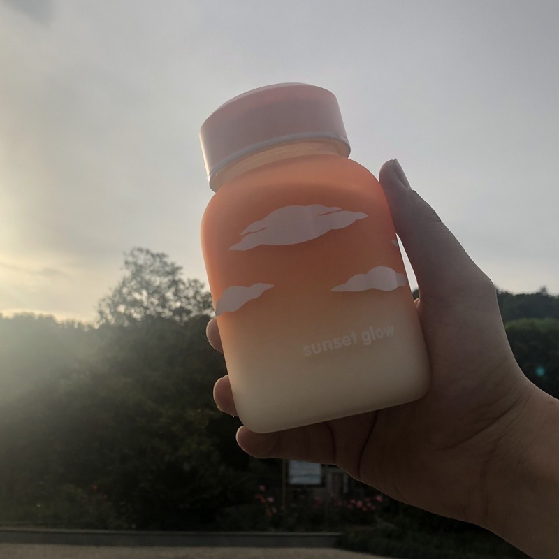 Small glass with a lid Drop-resistant bottle thickened good-looking starry sky large cup Portable large capacity female cute home