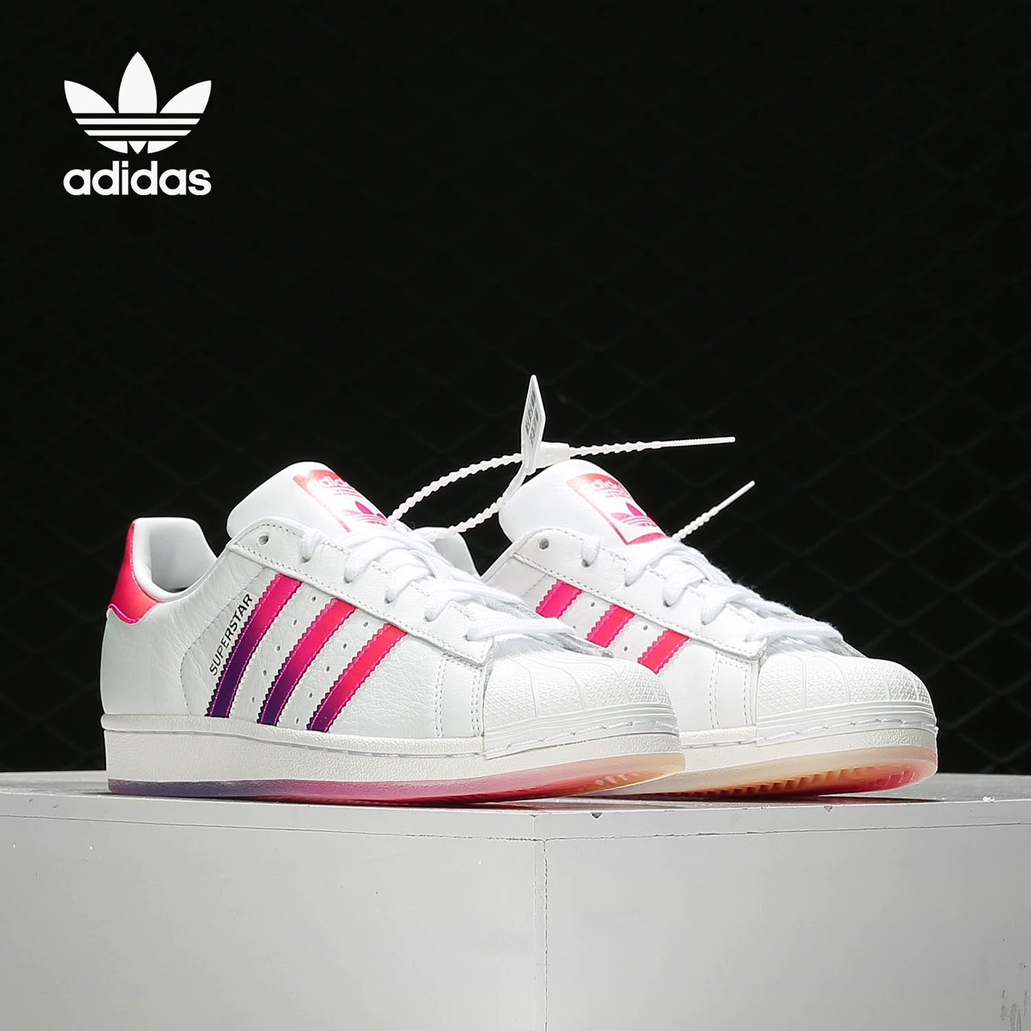 Adidas / Adidas chính hãng cỏ ba lá giày nữ giày vỏ-mũi giày thể thao giày thường EG8132 - Dép / giày thường