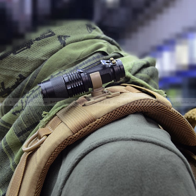 UTX Donaufu U-shaped flashlight clip water bag Water pipe holder Backpack hanger edc module accessories