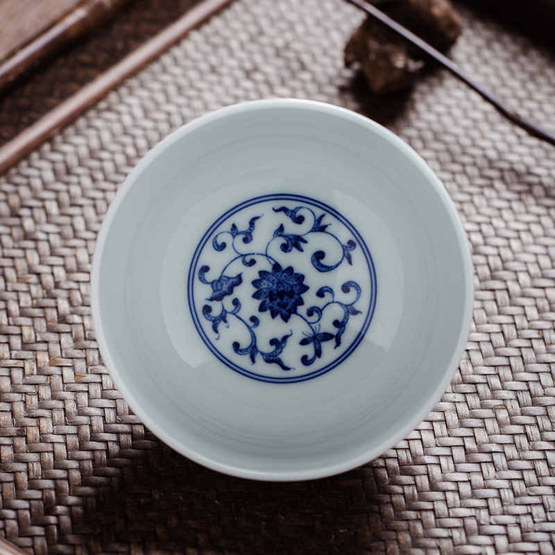 Jingdezhen flagship store longfeng production around branch master cup tea cups of tea sample tea cup single hand painting