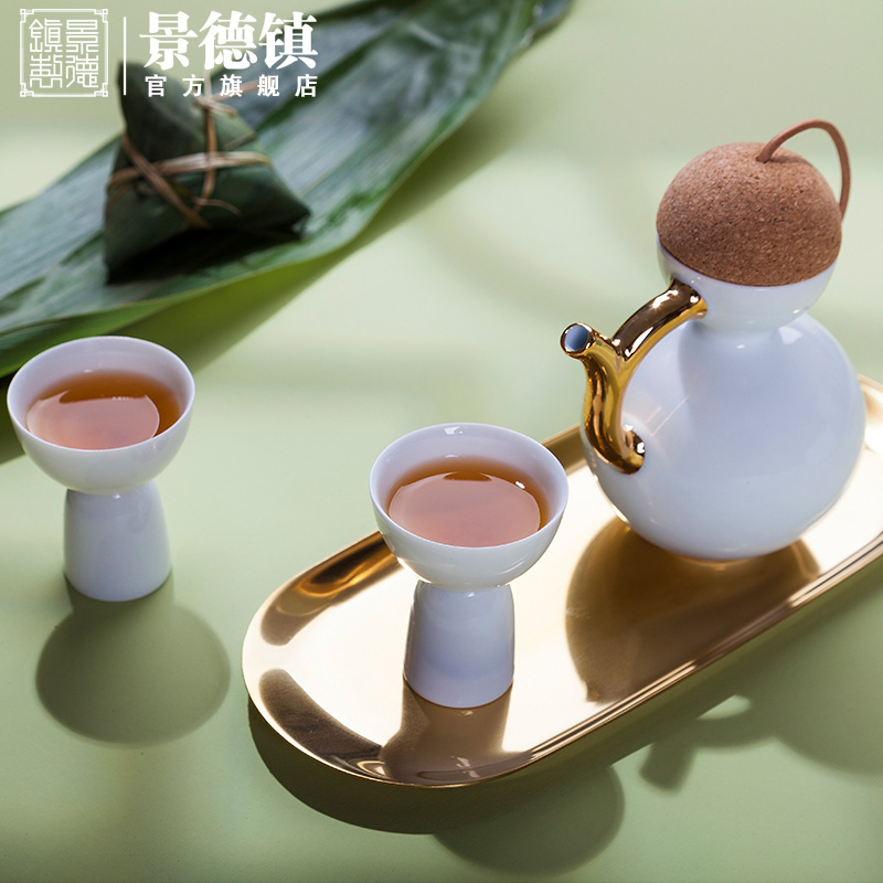 Jingdezhen ceramic official wine suits for fierce little white porcelain flask glass glass Japanese a small handleless wine cup cup creative household