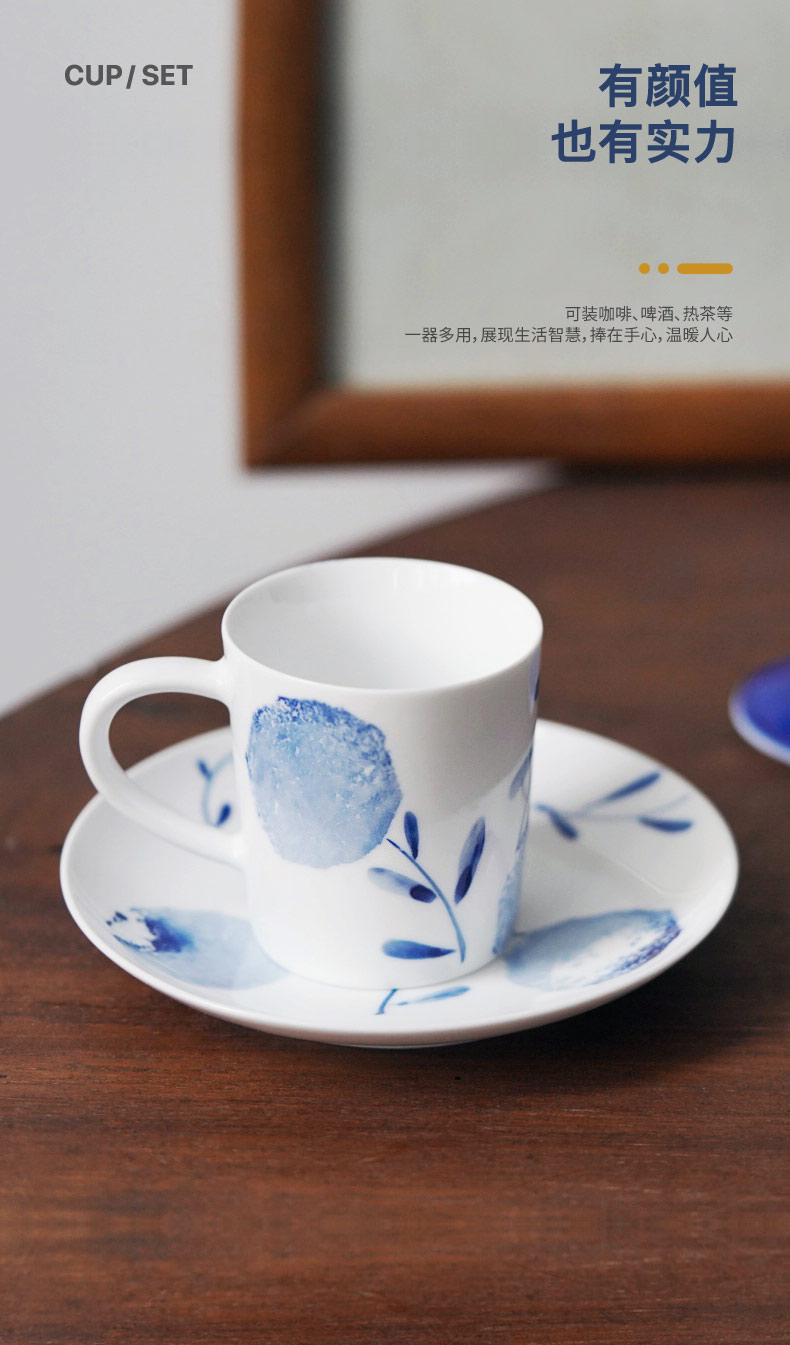 Jingdezhen creative mugs hand - made porcelain small capacity of the new Chinese style glass cups with cover small blue cup