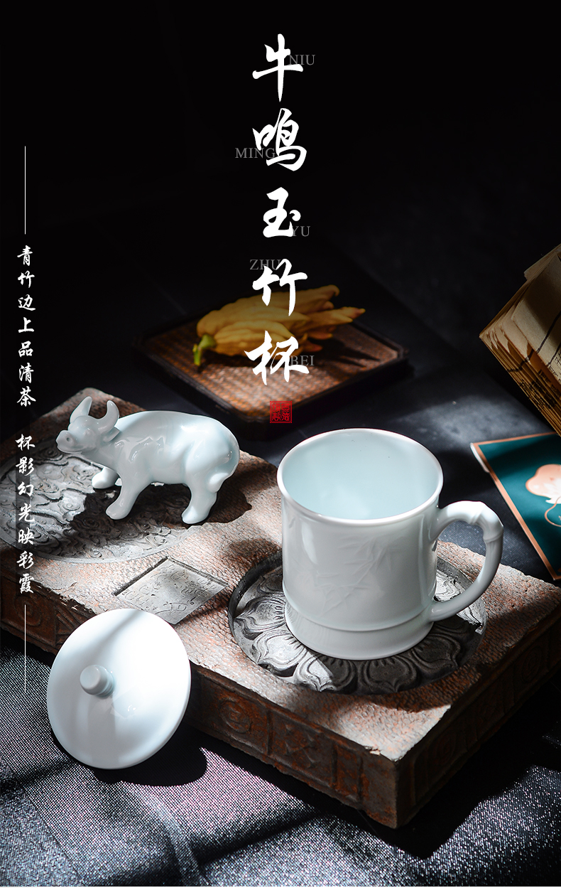 Jingdezhen flagship stores in office manual suit for tea cups water in a Chinese gift boxes with cover glass