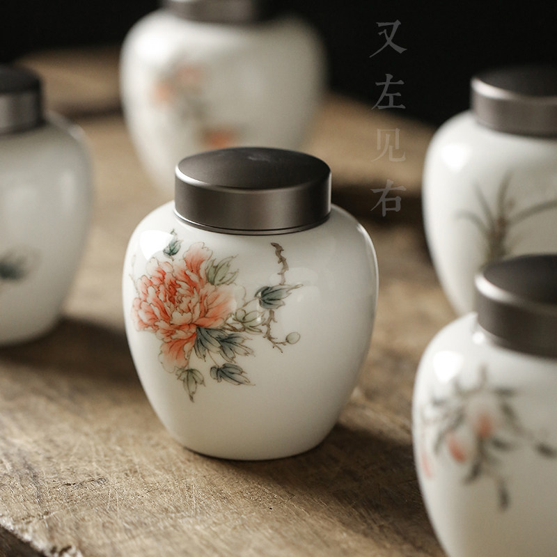 Jingdezhen trumpet hand-painted ceramic tea pot portable portable sealed storage tank storage container for tea canned tea
