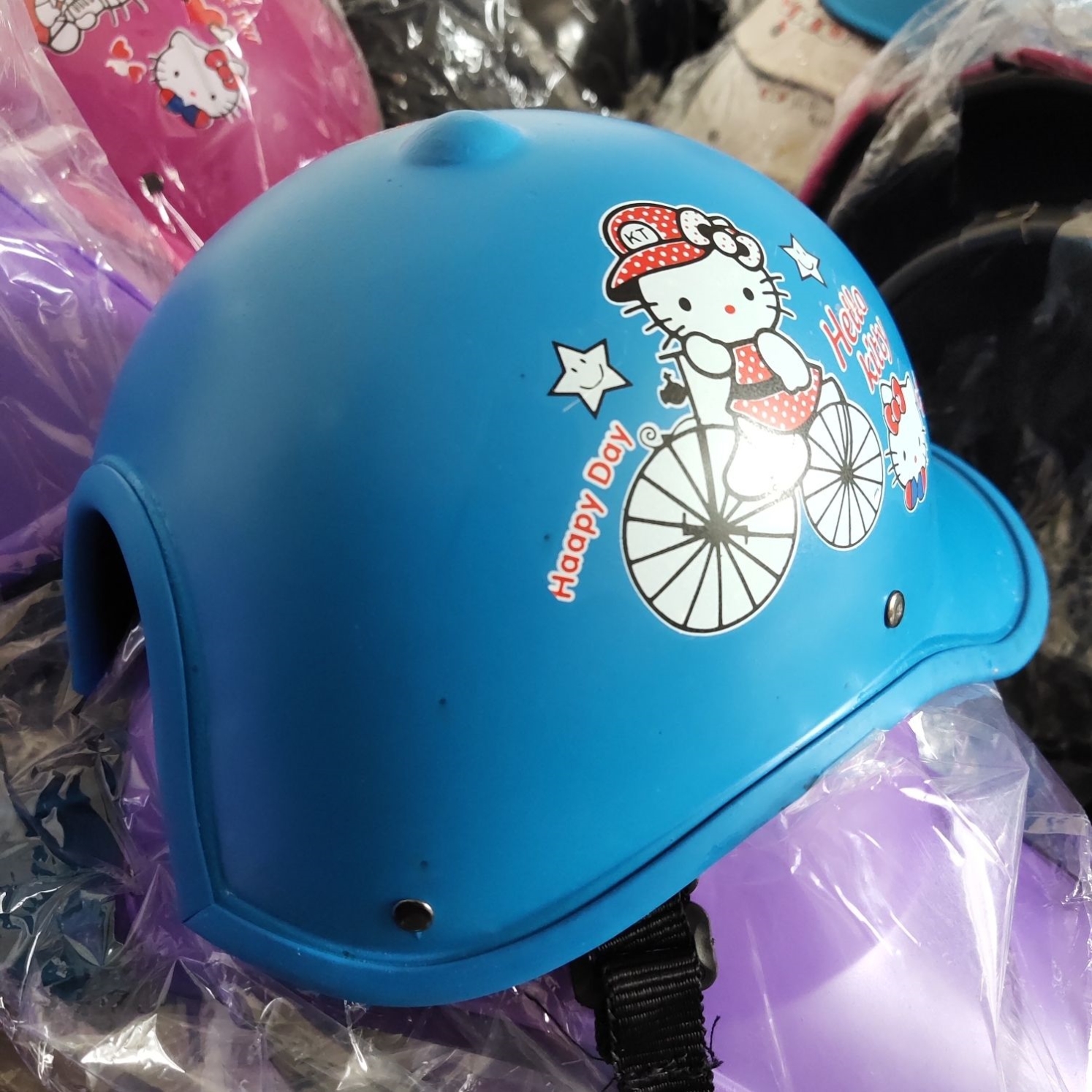 Vietnam imported French female cartoon helmet electric car bicycle light wear multi-color 1 top