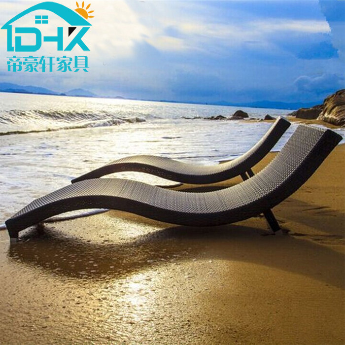 Outdoor rattan chair deckchair Deck Chair Balcony Afternoon Nap Sleeping Chair Rattan bathroom Lying Bed Beach Chair Pool White