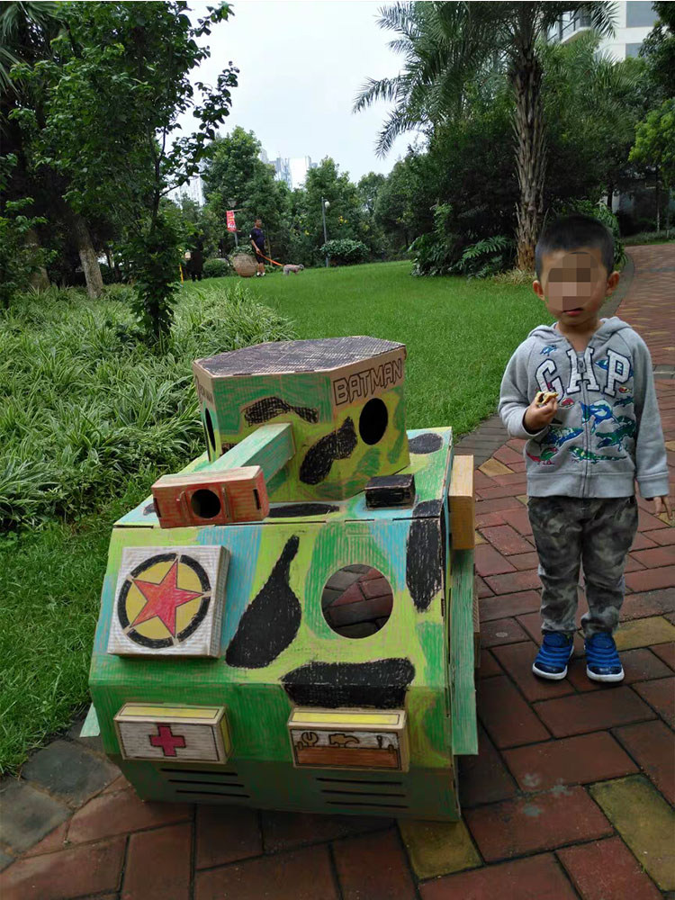 Children's toy tank corrugated paper shell box board carton skin DIY handmade car graffiti color plane model baby