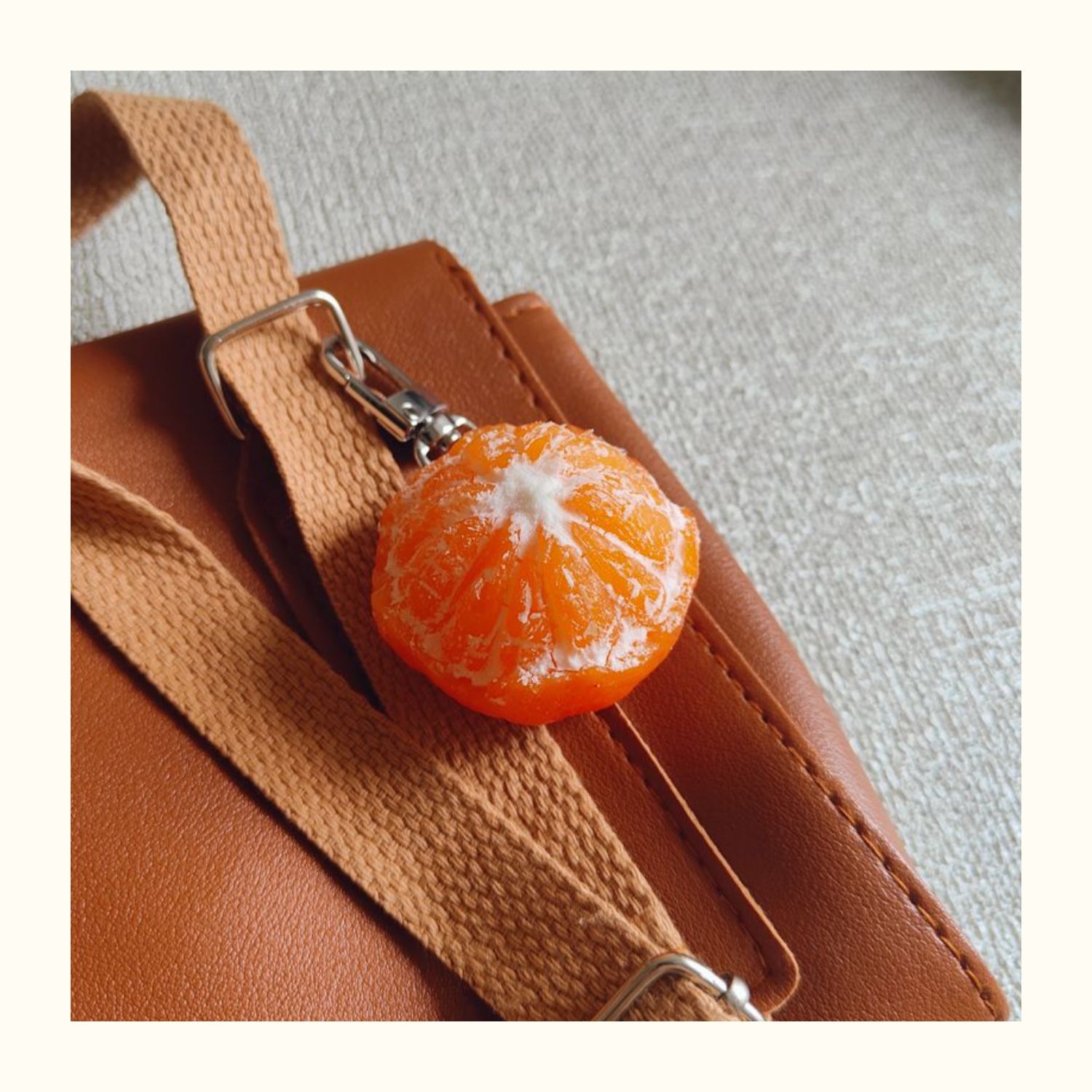 Simulierte Peeling Orange Schlüsselanhänger Anhänger Obst Schnalle Herren- und Damentaschen Anhänger Original Ornament_voghion.com
