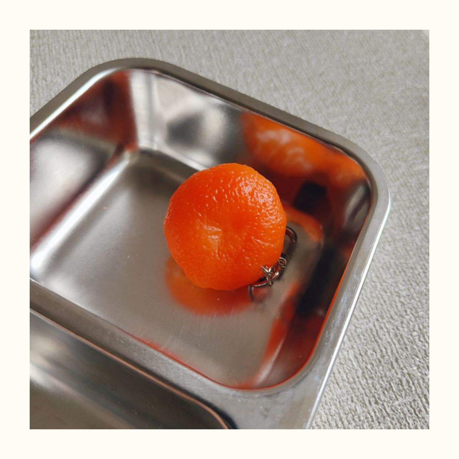 Simulierte Peeling Orange Schlüsselanhänger Anhänger Obst Schnalle Herren- und Damentaschen Anhänger Original Ornament_voghion.com