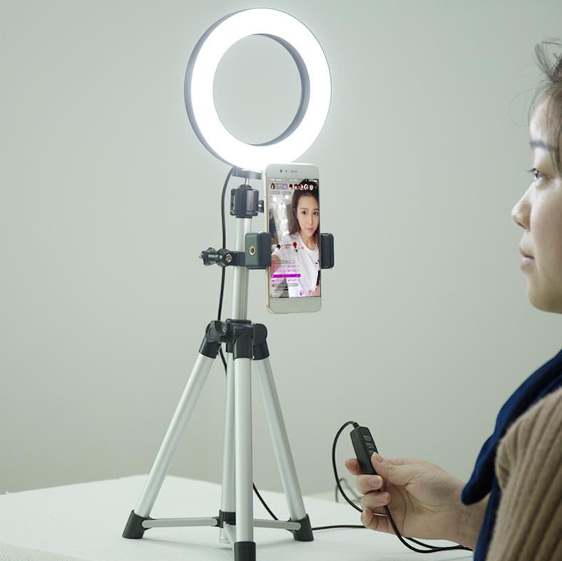 Device Universal Kickstand Rod selfida with mobile phone Live cradle Quick hand Tonic Light light Self-slapping bar on the three-legside table