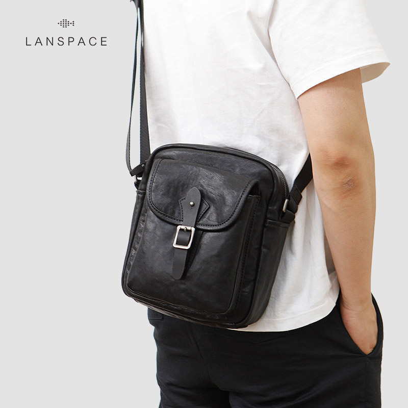 Blue leather Men's bag genuine leather single shoulder Baotou layer Bull Leather Skew Satchel Men Casual Fashion Day Series Flip small satchel