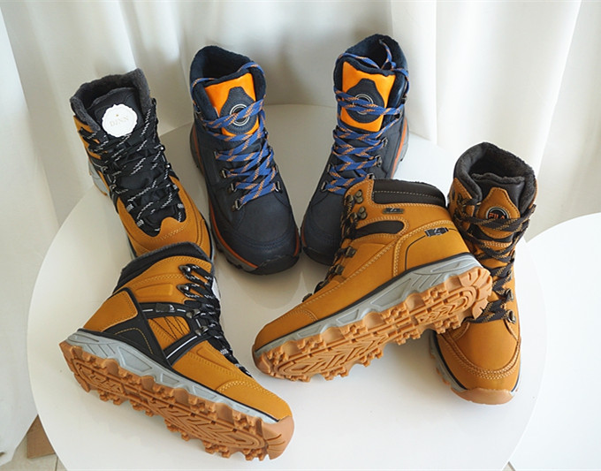 Breathable Ankle Climbing Shoes Large Size Lady Sports Casual Shoes High Cylinder Boots Warm Tourist Shoes Waterproof Anti Slip