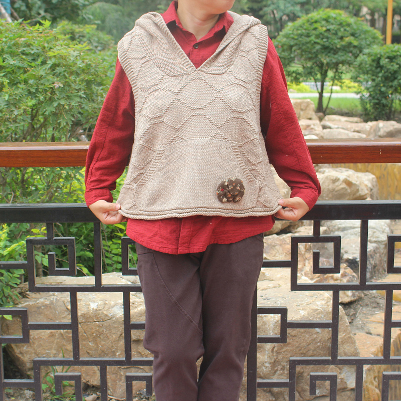 Autumn and Winter Women's Warm Vest, Large Size, with Pockets and Hood, Elephant Decoration, Women's Sleeveless Sweater, Wool Vest, Waistcoat 01 Autumn and Winter Women's Warm Vest, Large Size, with Pockets and Hood, Elephant Decoration, Women's Sleeveless Sweater, Wool Vest, Waistcoat 01