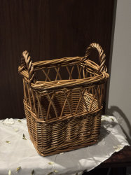 Medieval Style Grocery Style Wicker Cut Out Double Handle Basket 18X15X24