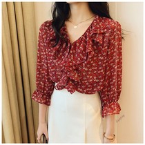 Floral V-neck wooden ear trumpet sleeve three-point sleeve chiffon shirt womens 2020 summer new Korean loose top trend