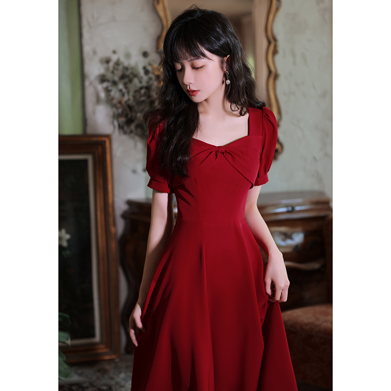 Toast-to-the-brides' small sub-summer usual can be worn with wine red gown dress-style back door engagement foreign dress