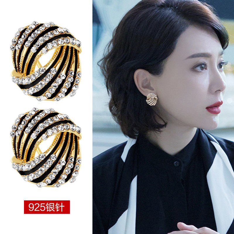 Korea Advanced Sensory Ear Pin 2022 New Tide Brief pure silver Temperament Earrings Design Sensation Ear Clip Woman without earrings
