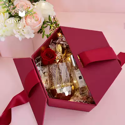 Creative gift box wedding girlfriends hand gift wedding candy birthday gift box Valentine's day red hexagonal empty box