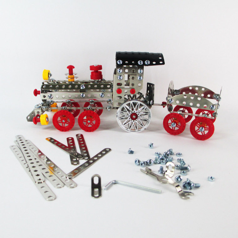 Metal assembled large train with tracks and a carriage DIY hands-on educational toys 3D three-dimensional puzzle