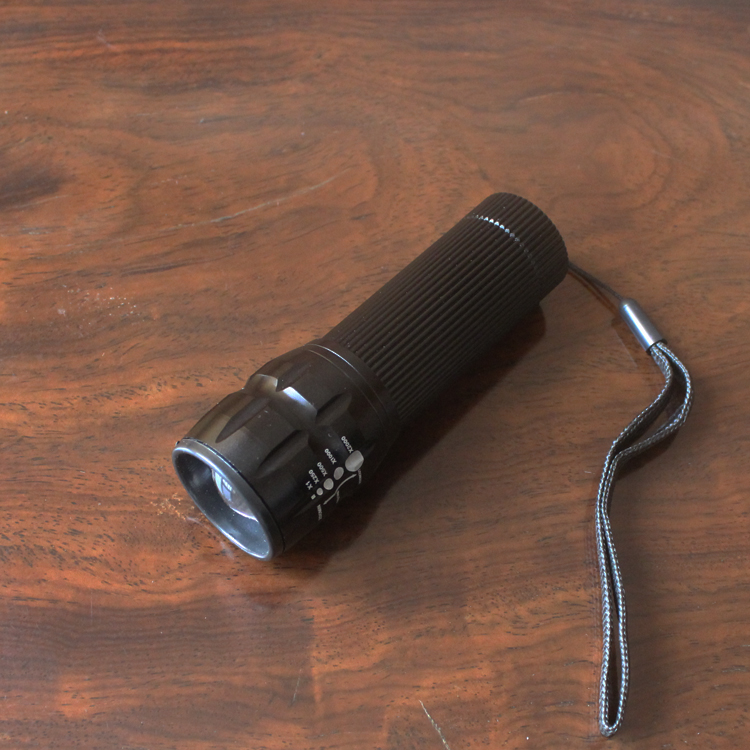 Bright light portable aluminum alloy flashlight slightly waterproof with zoom flashlight frequency flash battery three with flashlight-Taobao