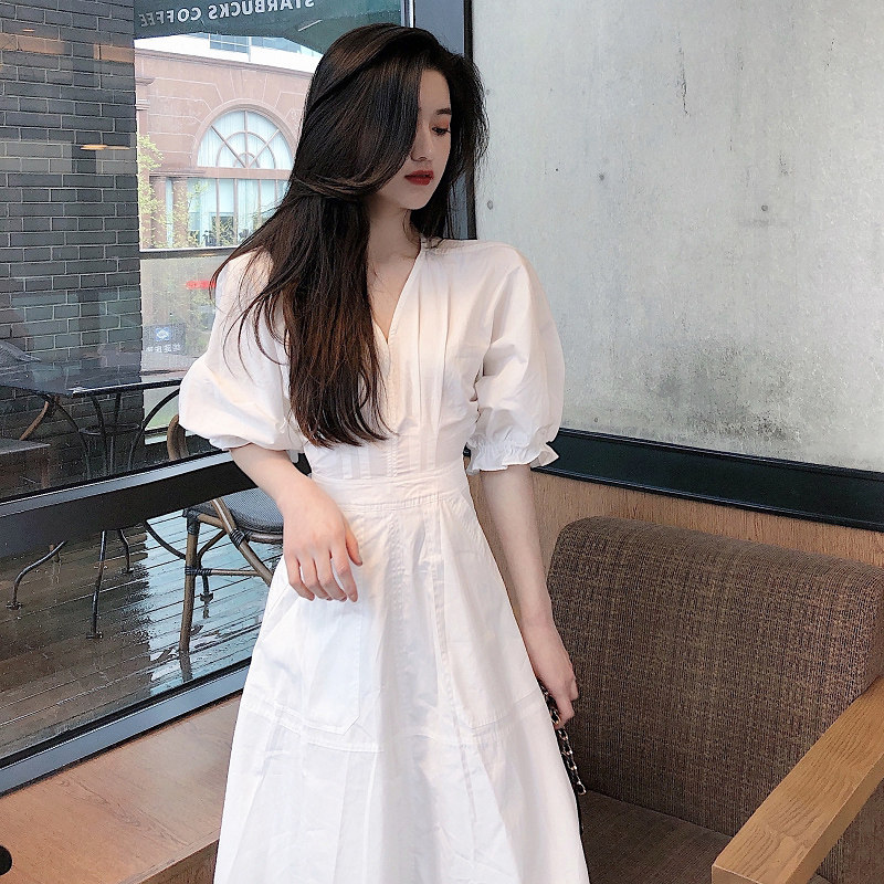 Summer women's dress 2022 New French style V collar white bubble sleeves for summer advanced senses design small crowdsourced