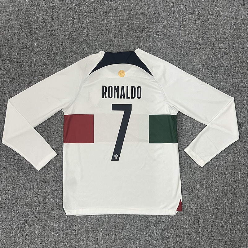Portugal Long-Sleeved Jersey Away 2022 National Team World Fans No. 7 Ronaldo Printed White Autumn and Winter Football Uniform Portugal Long-Sleeved Jersey Away 2022 National Team World Fans No. 7 Ronaldo Printed White Autumn and Winter Football Uniform