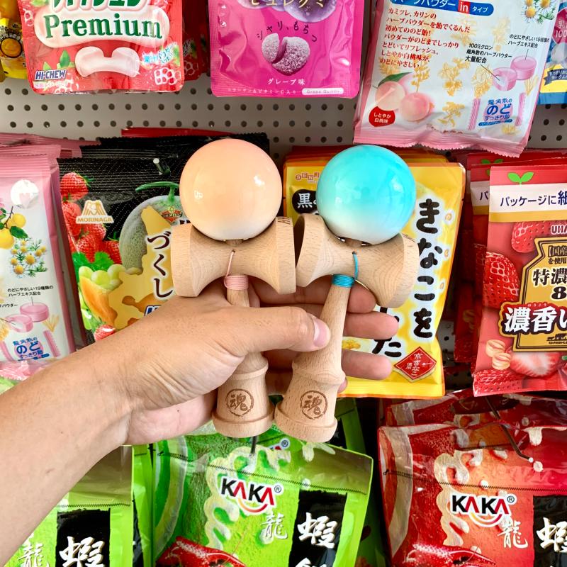 (Candy) HUN soul sword jade KENDAMA professional competitive race Japanese foundation beginue sword ball technique ball