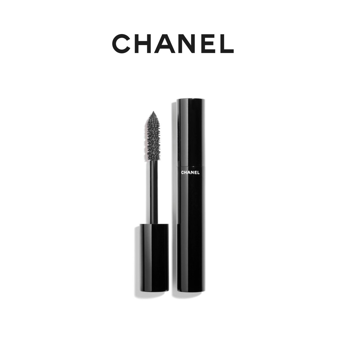 Chanel's dazzling waterproof mascara with a curling fiber and rich