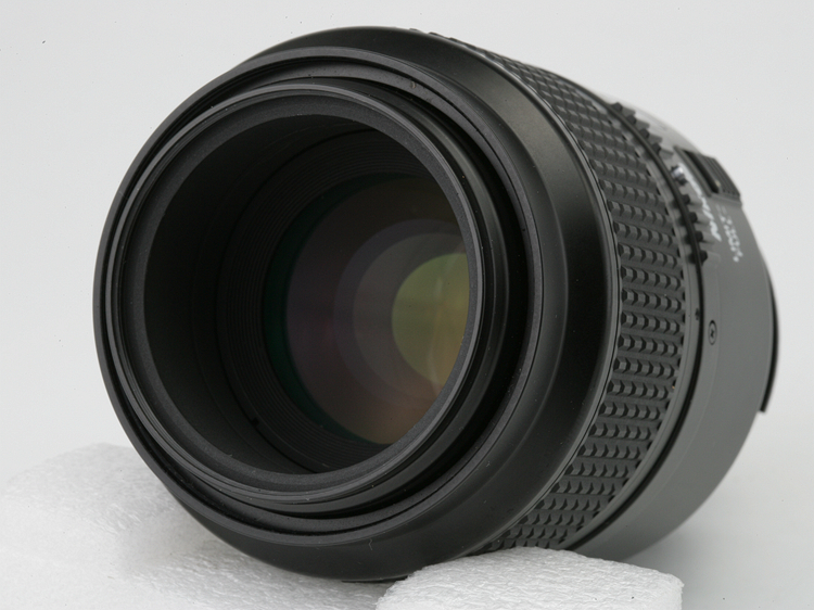 Sử dụng ống kính thực tế đã sử dụng ống kính macro Nikon AF 105mm F2.8D tự động lấy nét 105 2.8