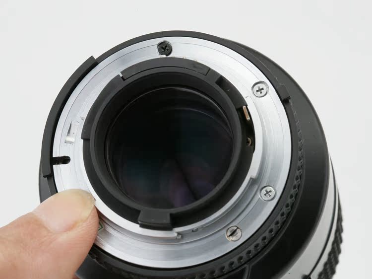 Sử dụng ống kính thực tế đã sử dụng ống kính macro Nikon AF 105mm F2.8D tự động lấy nét 105 2.8