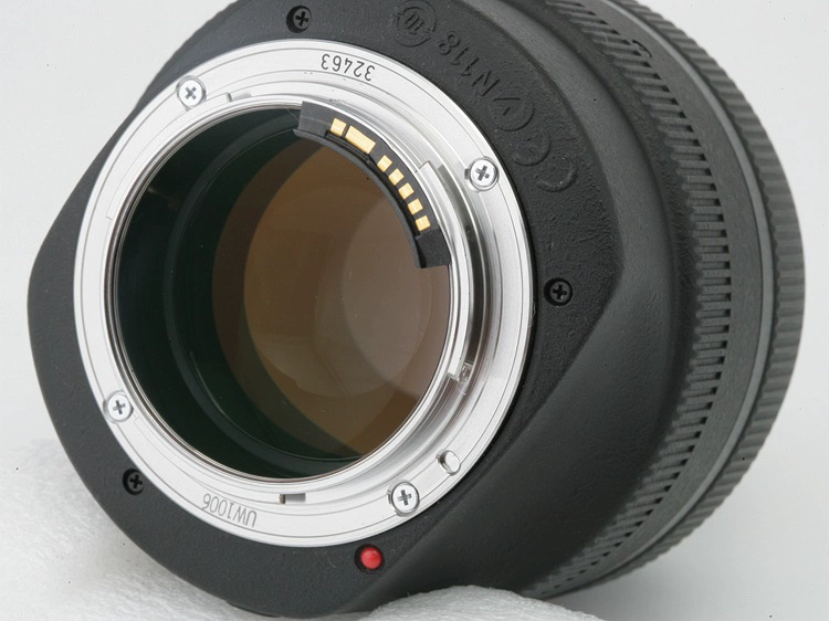Bản gốc được sử dụng Canon 85mm f 1.2 L II ống kính đỏ chân dung cố định thế hệ thứ hai 85L lens cho canon m50