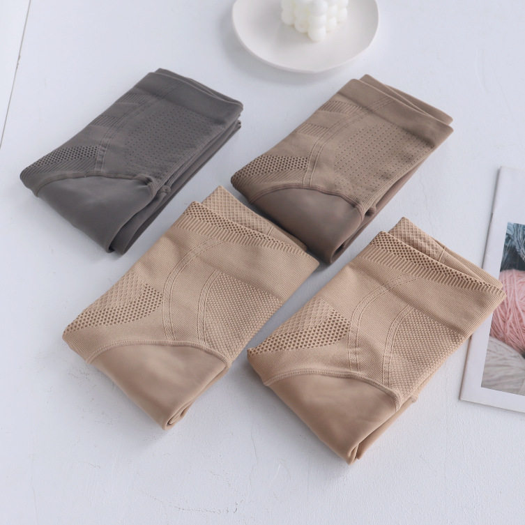 Peach Hill Handle Handle Hip Water Socks Light Socks Autumn and Winter Thin-Fied Foot Foot and Hard-legged Artistic Mask Socks